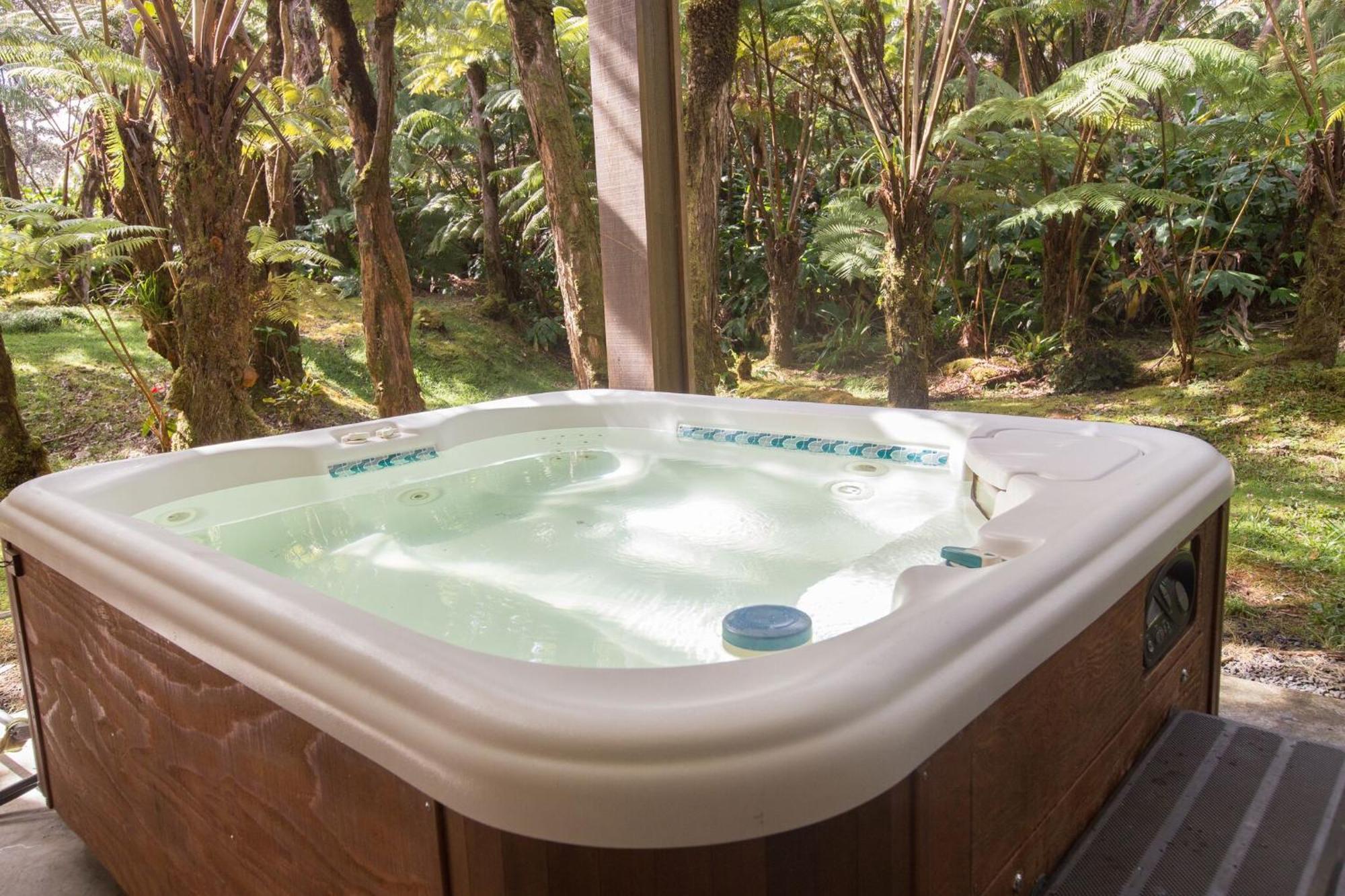 וולקנו Hale Mauna Loa Upper Level With Shared Hot Tub מראה חיצוני תמונה