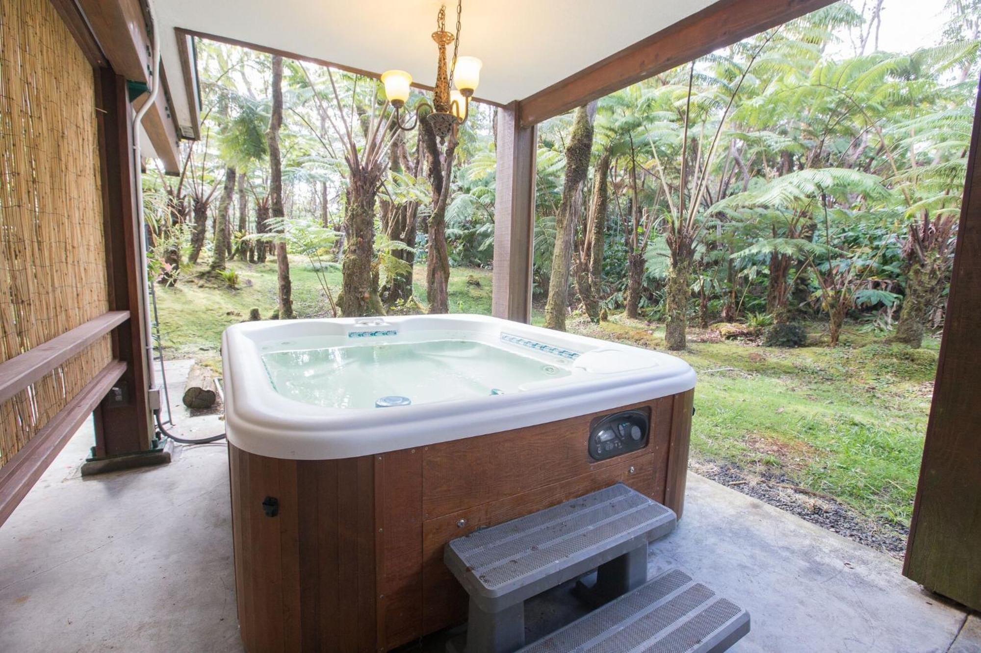 וולקנו Hale Mauna Loa Upper Level With Shared Hot Tub מראה חיצוני תמונה